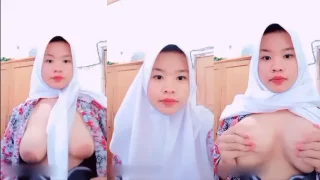 Bokep Indo Putri Jilbab Pamer Tobrut Pulang Sekolah