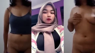 Bokep Indo Fitria Dewi Jilbab Toket Gede Sange