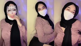 Bokep Indo Bebi Hijabers Nakal Temenin Crot Pascol