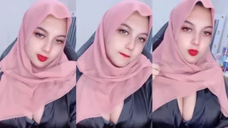 Bokep Indo Hijabers Cantik Spill Belahan Ketat Live